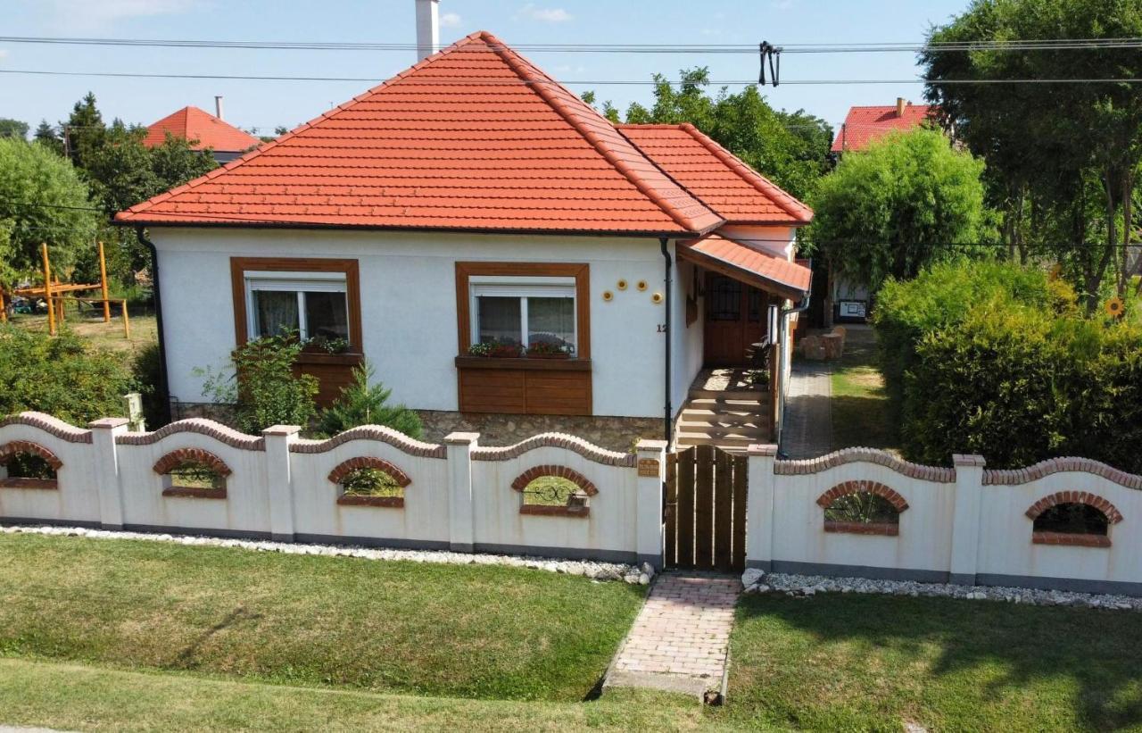 Doere Vendeghaz Διαμέρισμα Bakonyszentlaszlo Εξωτερικό φωτογραφία